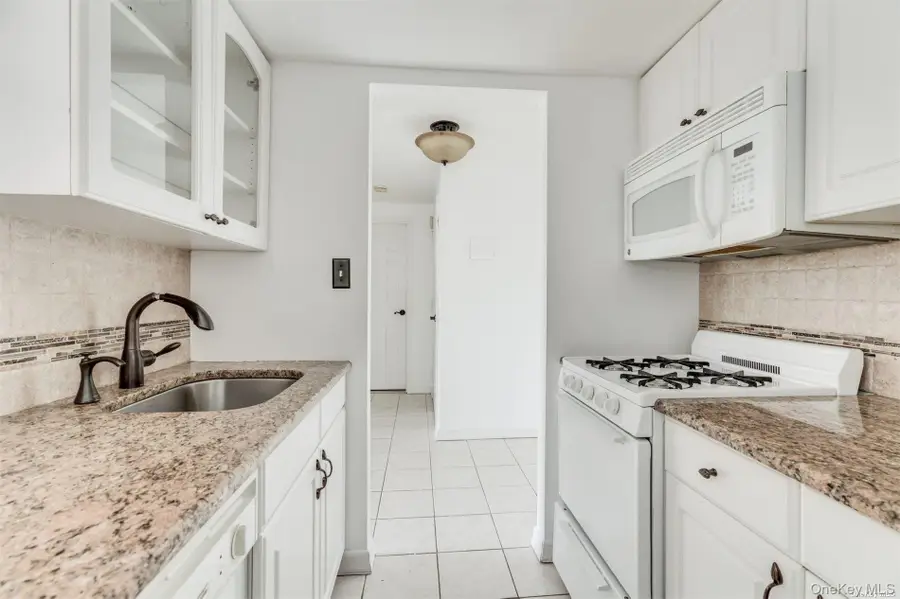 380 Fulton Street #M2, Farmingdale, NY 11735 - #3