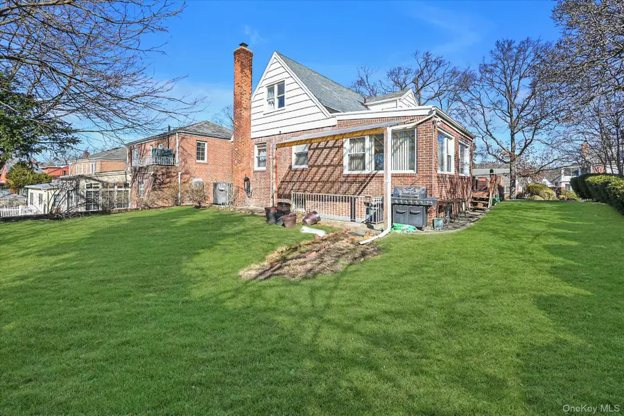 18432 Cambridge Road, Jamaica, NY 11432 - #2