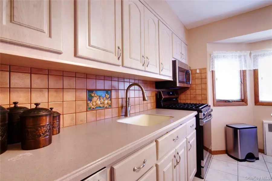 146 East Drive, Massapequa, NY 11758 - #3