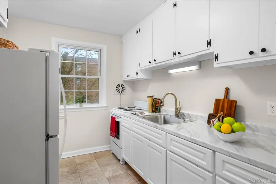 51 Cross Street #3B, Bronxville, NY 10708 - #2