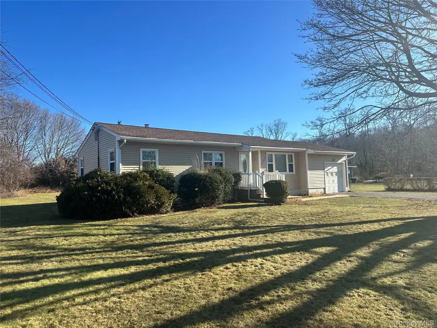 16400 County Road 48, Cutchogue, NY 11935 - #3