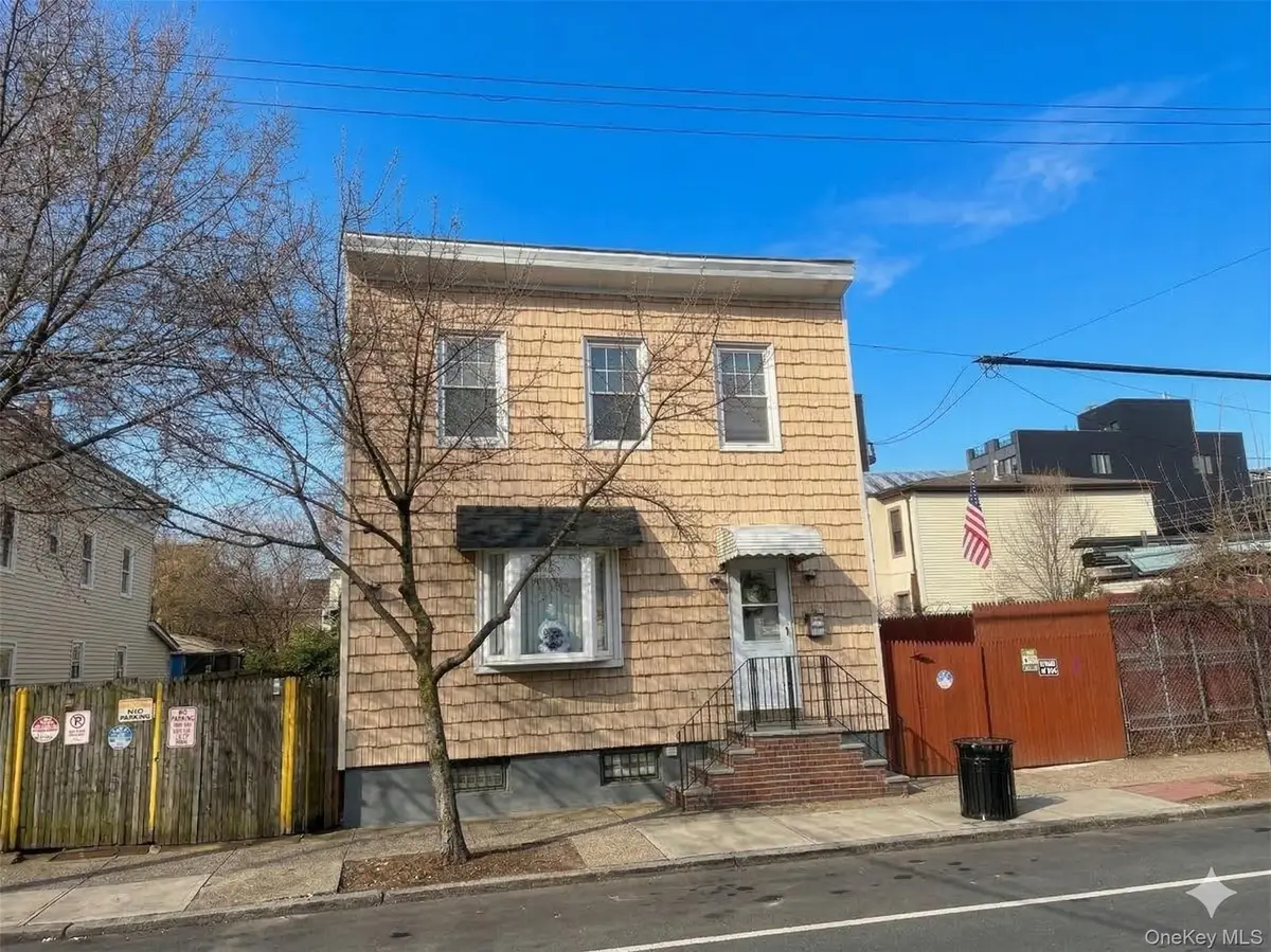 152 Miller Avenue, Brooklyn, NY 11207 - #1