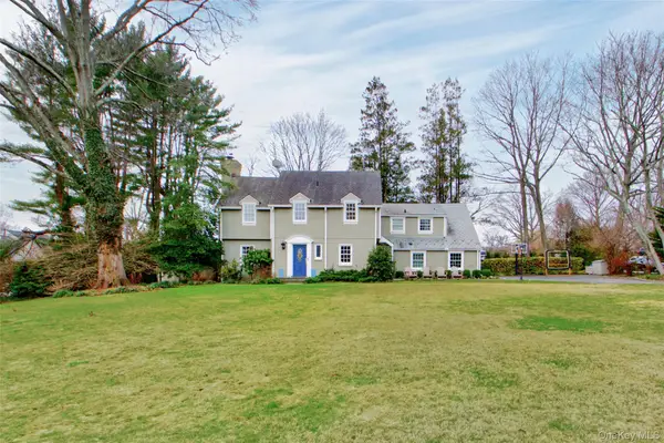 109 Country Club Drive, Port Washington, NY 11050