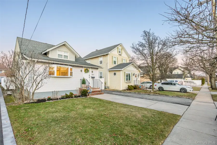 251 Forest Avenue, Lynbrook, NY 11563 - #2