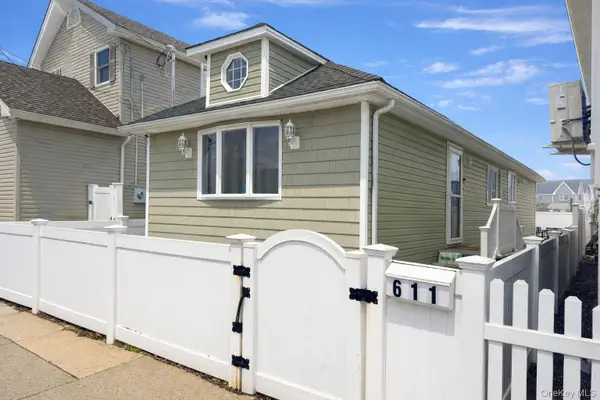 611 West Road, Broad Channel, NY 11693