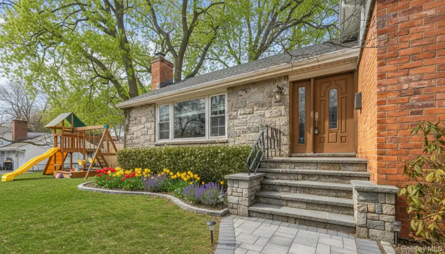 61 Devon Road, Bronxville, NY 10708 - #3