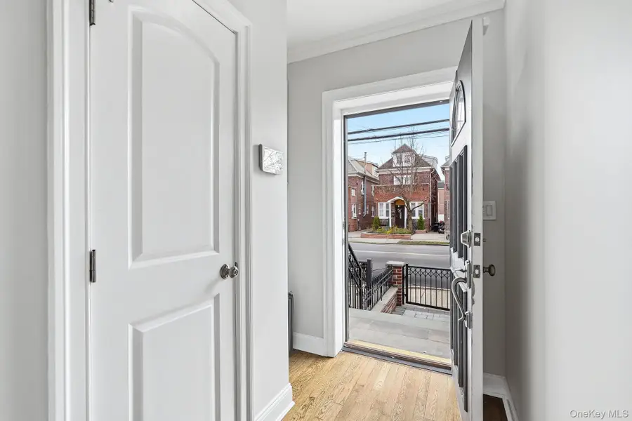 1163 Rhinelander Avenue, Bronx, NY 10461 - #2