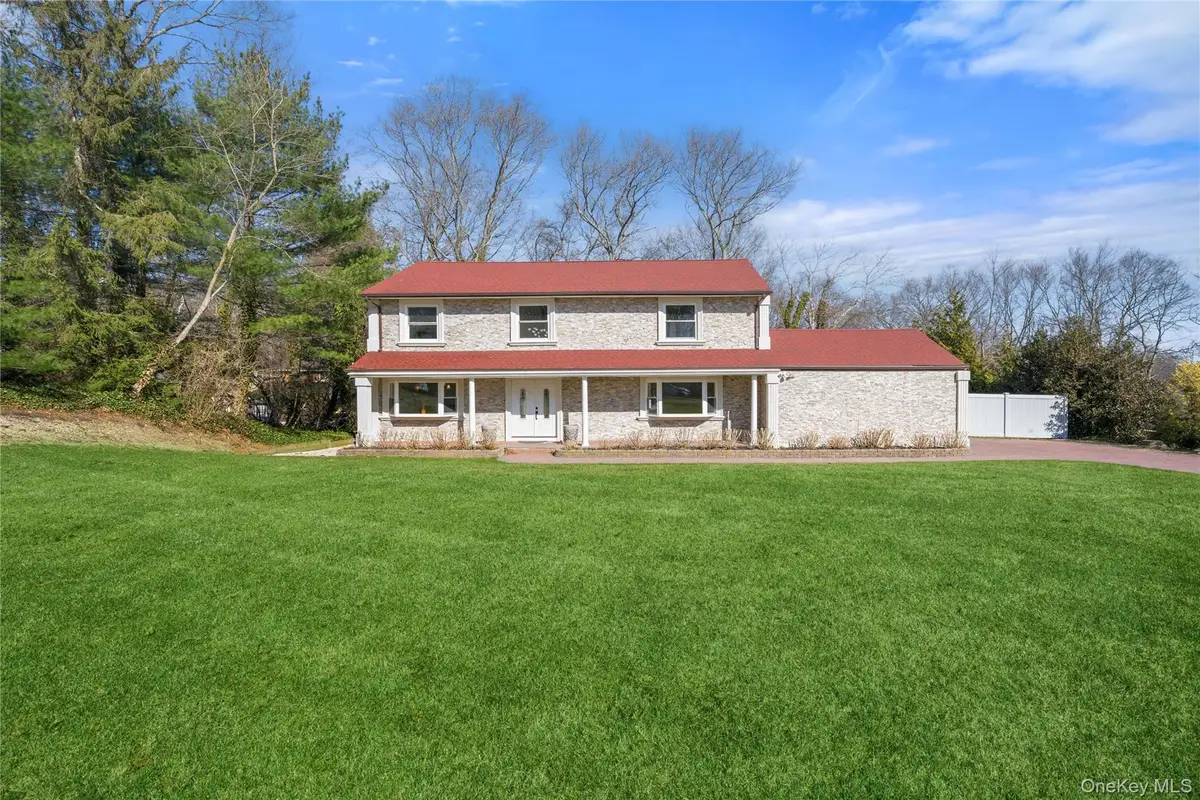 10 Mont Avenue, Dix Hills, NY 11746 - #1