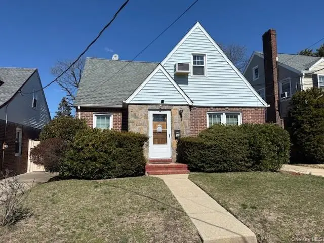 11 Purdy Court, Rockville Centre, NY 11570 - #1