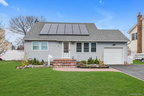 190 31st Street, Lindenhurst, NY 11757