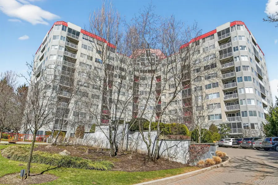 10 Stewart Place #3FE, White Plains, NY 10603 - #3