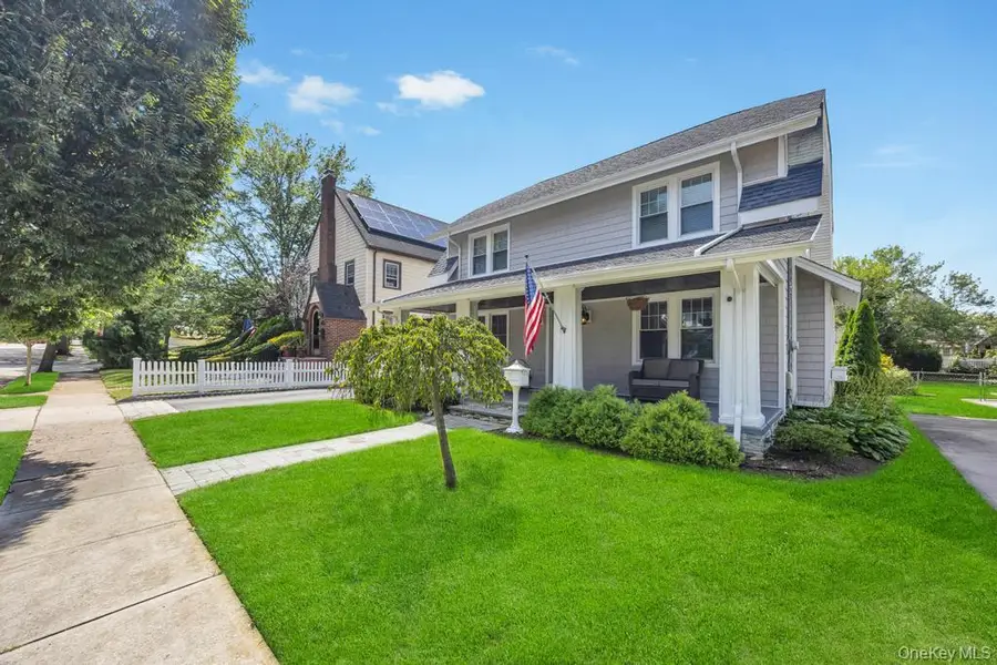 14 Lenox Avenue, Lynbrook, NY 11563 - #2