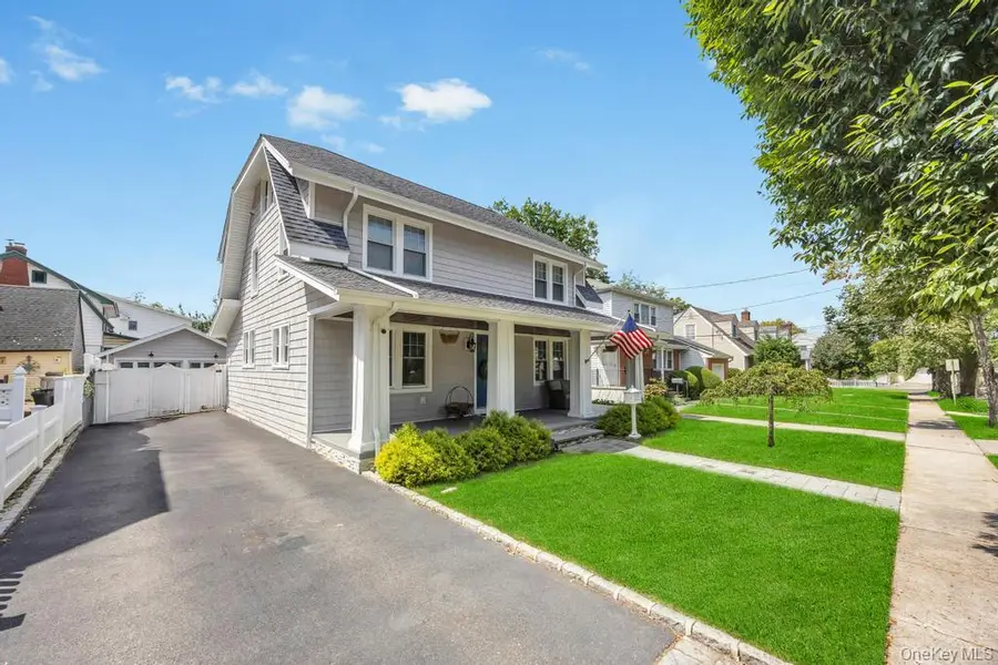 14 Lenox Avenue, Lynbrook, NY 11563 - #3