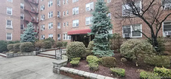 6361 99th Street #D4, Rego Park, NY 11374