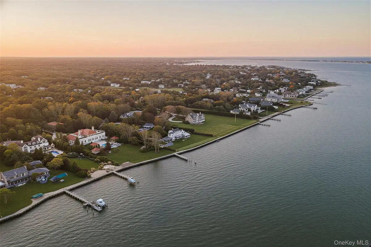 7 Cross Road, Remsenburg, NY 11960 - #1