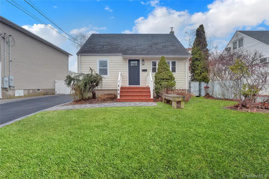 449 N Indiana Avenue, Lindenhurst, NY 11757 - #2