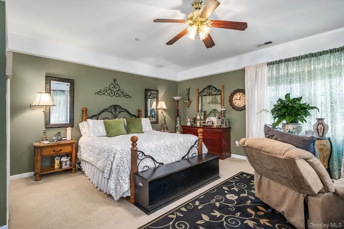 137 Francesca Way, Amityville, NY 11701 - #1