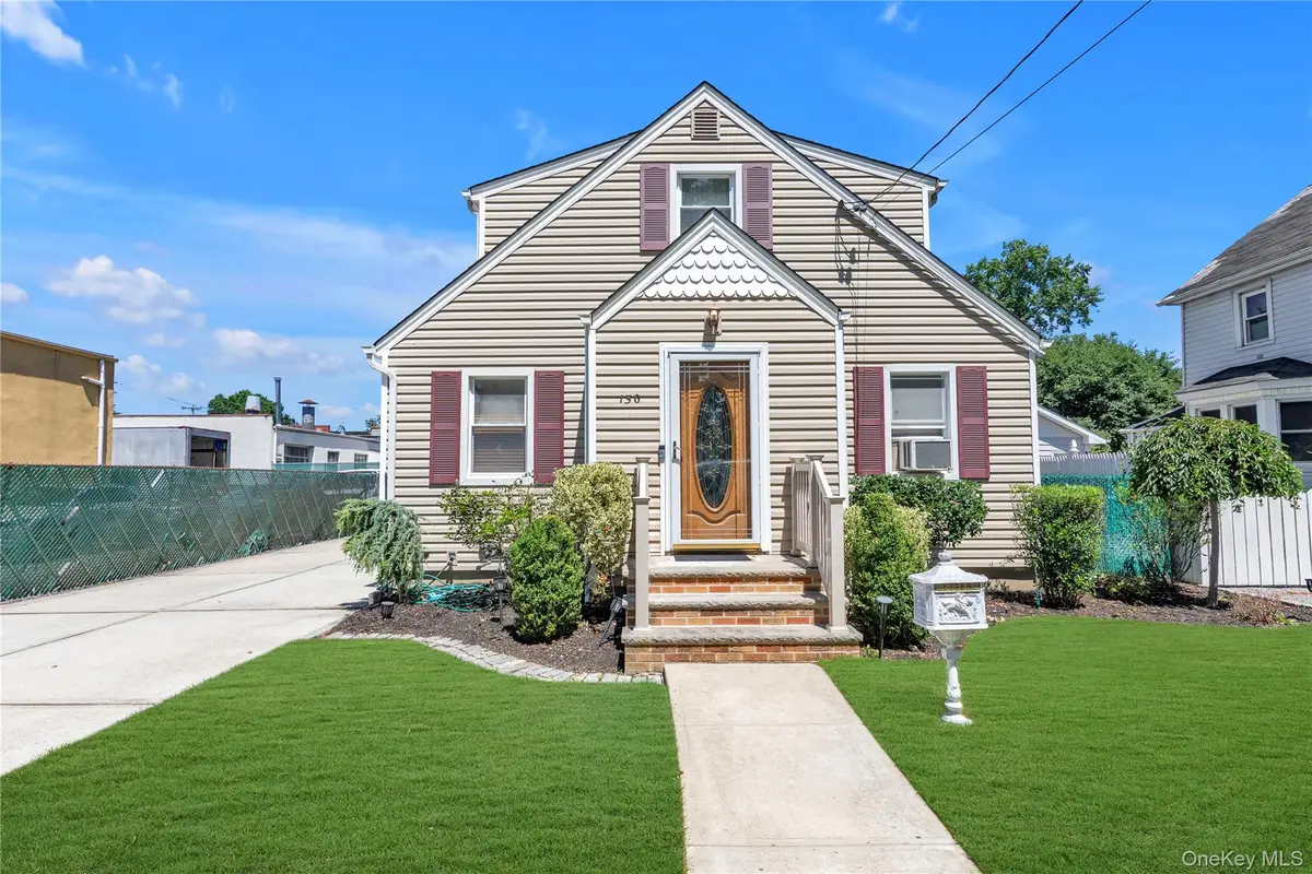 130 Custer Avenue, Williston Park, NY 11596 - #1