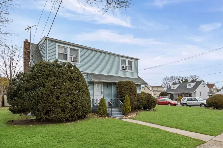 282 Caryl Drive, Lawrence, NY 11559 - #2