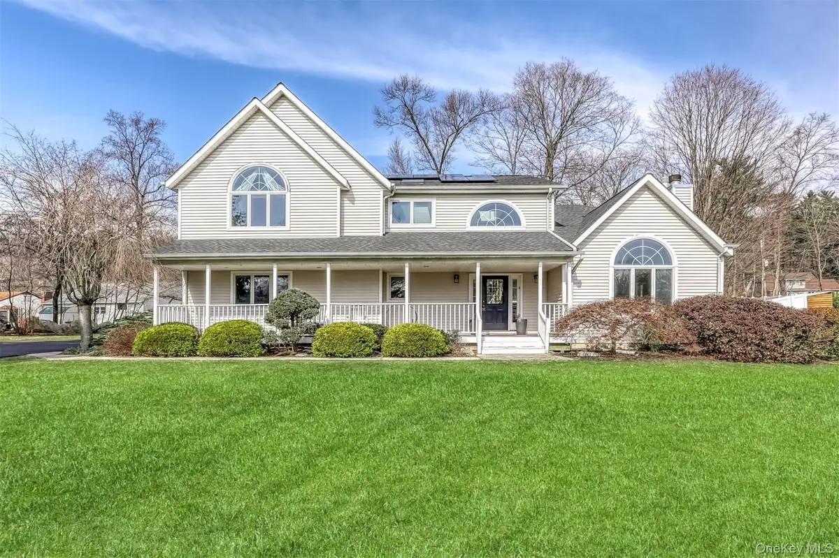 11 Mills Road, Suffern, NY 10901 - #1