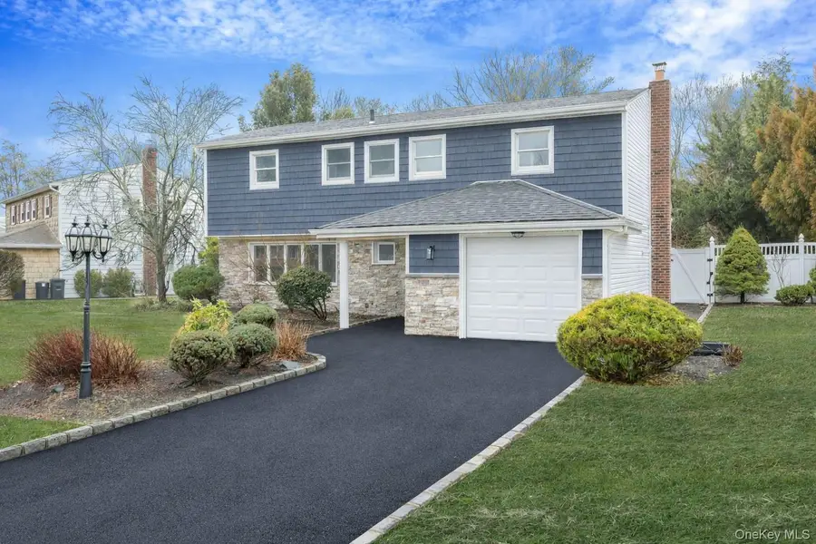 12 Crabapple Lane, Commack, NY 11725 - #2