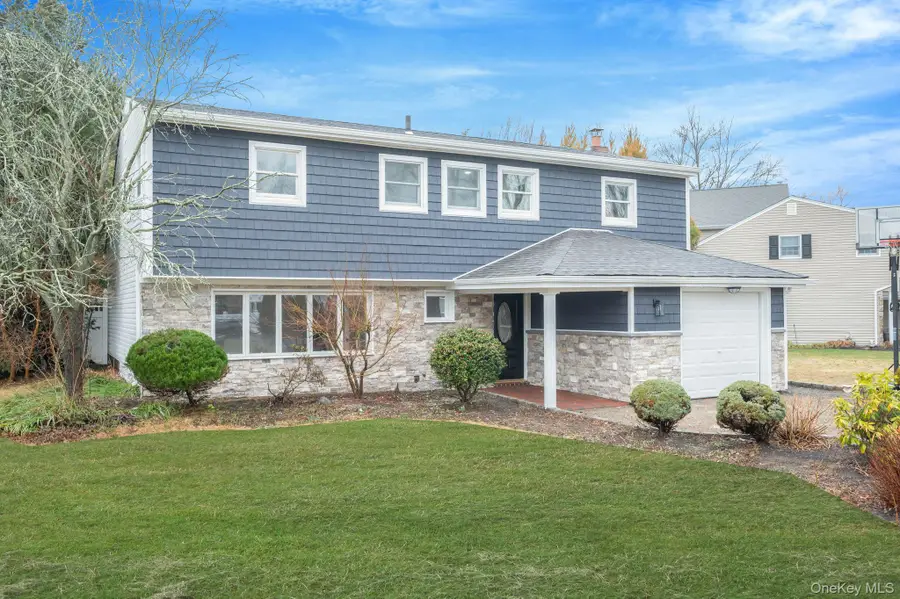 12 Crabapple Lane, Commack, NY 11725 - #3