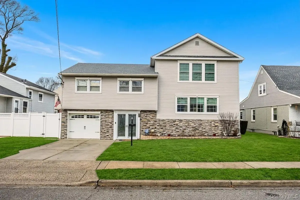 495 Russell Street, Baldwin, NY 11510 - #1