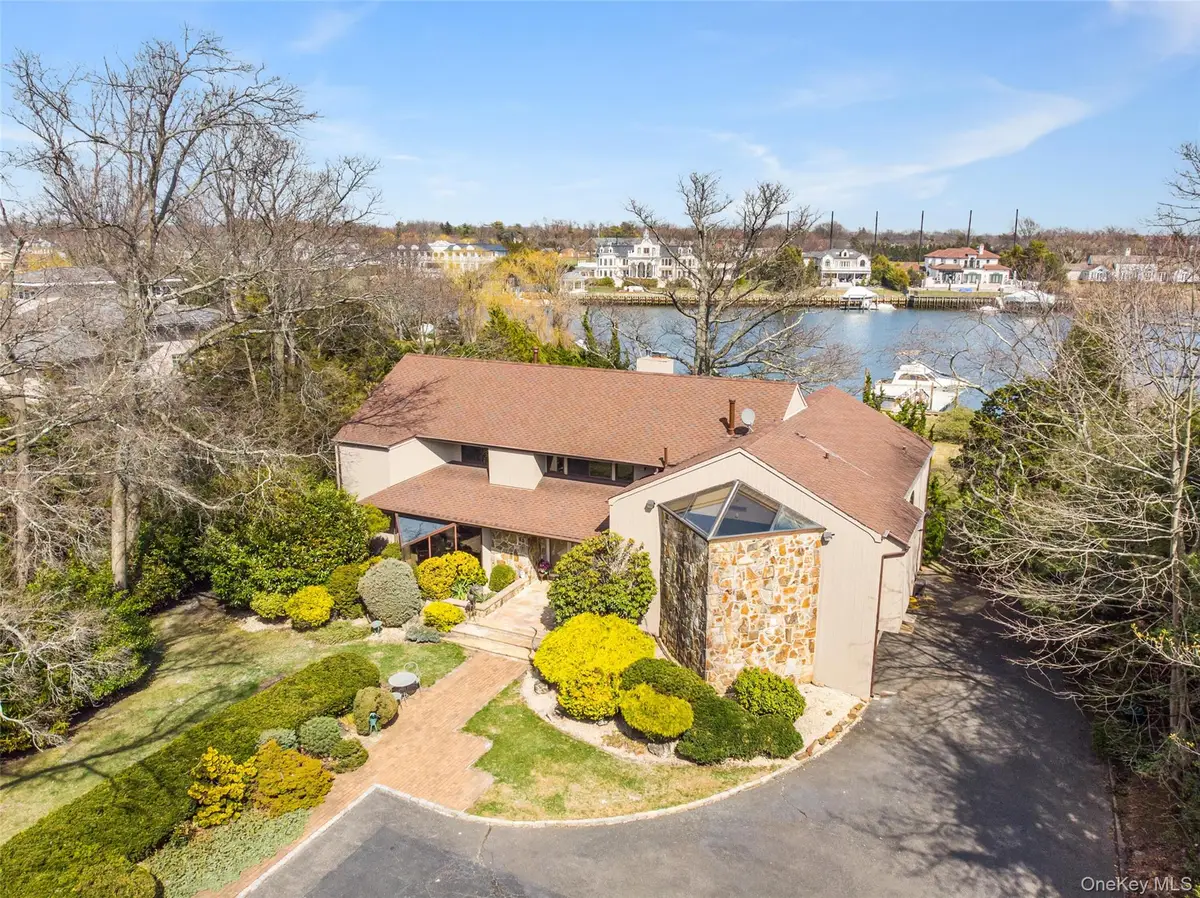 214 Cedar Avenue, Hewlett Bay Park, NY 11557 - #1