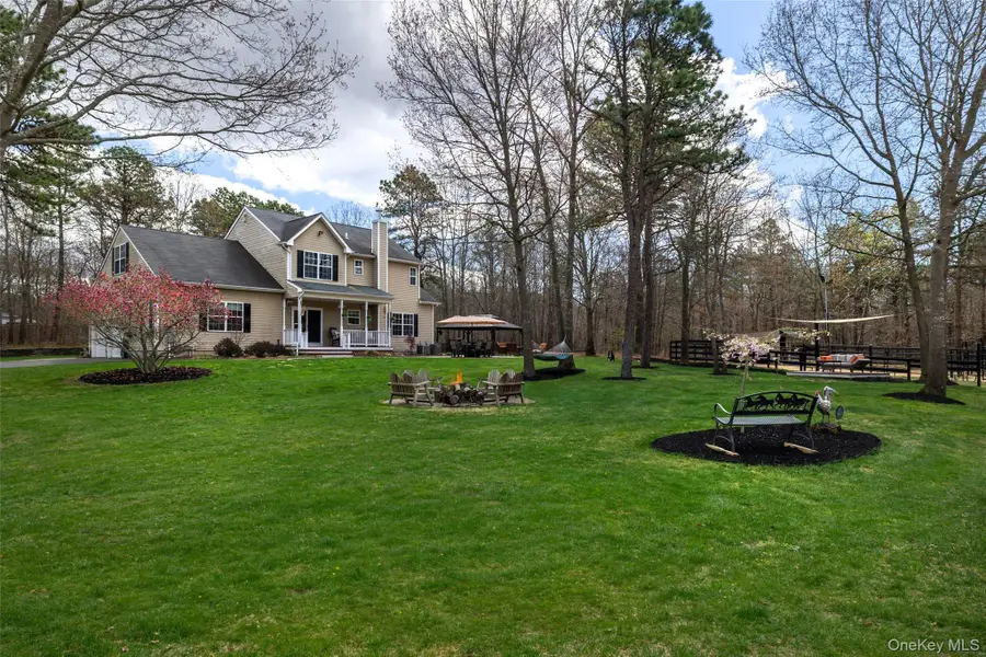 210 Weeks Avenue, Manorville, NY 11949 - #3