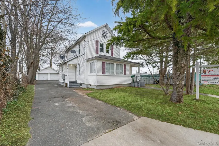 21 Maple Avenue, Port Jefferson Station, NY 11776 - #3