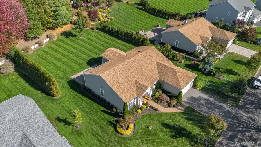 39 Hamlet Woods Drive, Saint James, NY 11780 - #2