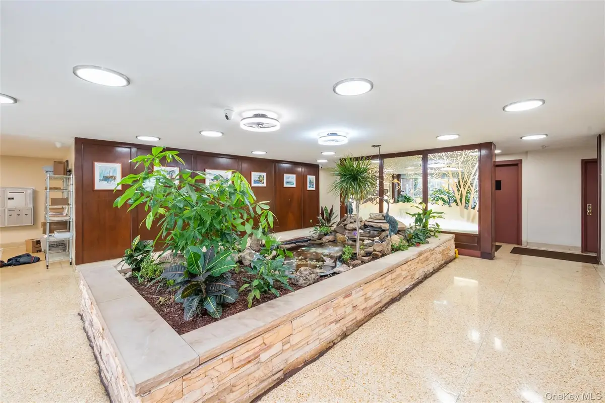 110 Brooklyn Avenue #3Z, Freeport, NY 11520 - #1