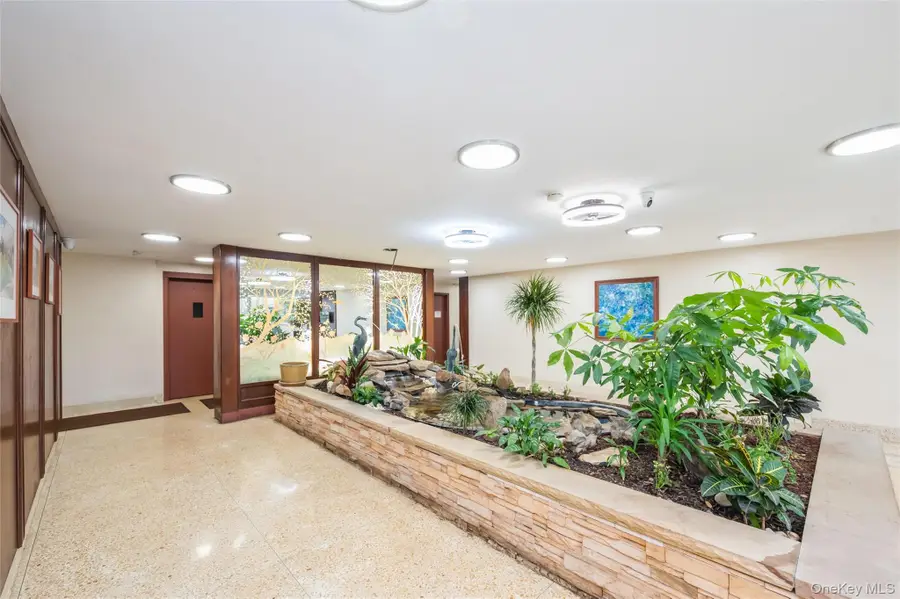 110 Brooklyn Avenue #3Z, Freeport, NY 11520 - #2