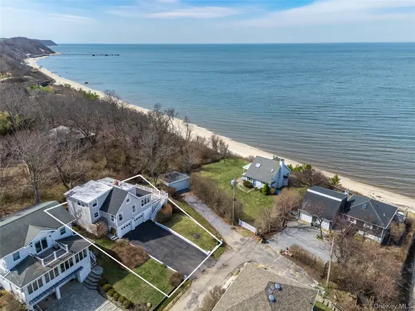 31 W Fairview Avenue, Jamesport, NY 11901