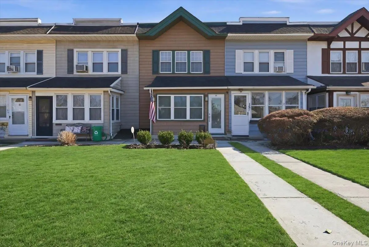 17 Meadow Street, Garden City, NY 11530 - #1