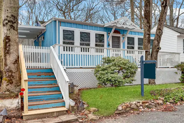 21 Cottage Road, Baiting Hollow, NY 11933