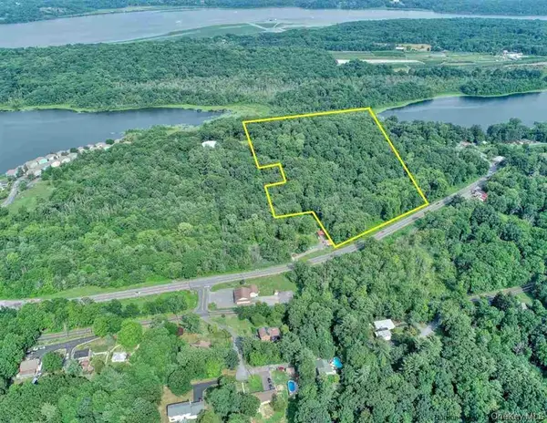 625 Broadway, Esopus, NY 12429