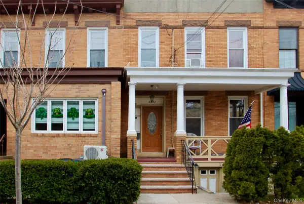 6622 79th Place, Middle Village, NY 11379