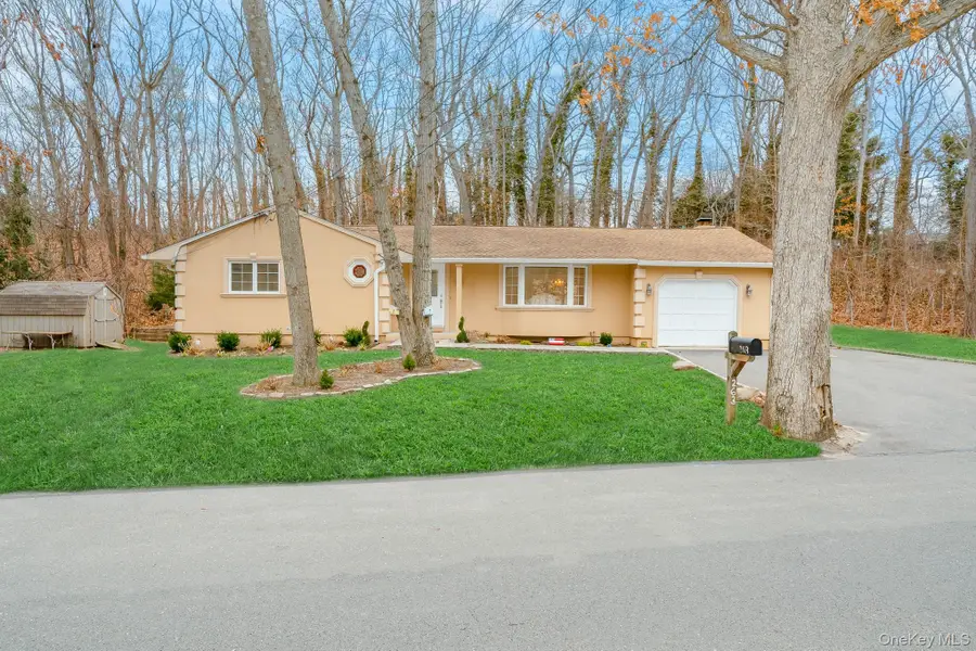 263 N Country Road, Smithtown, NY 11787 - #2