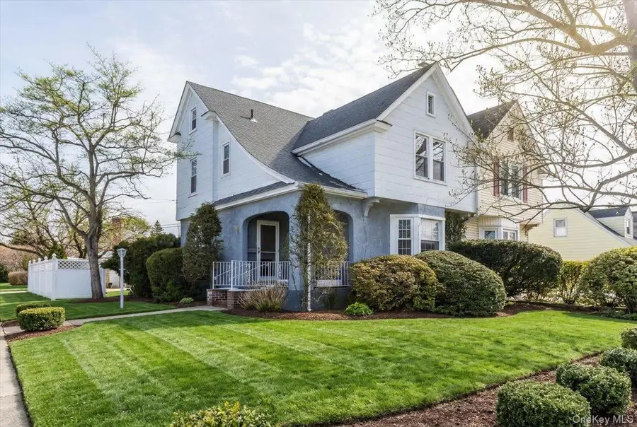 343 Nassau Boulevard, New Hyde Park, NY 11040 - #2