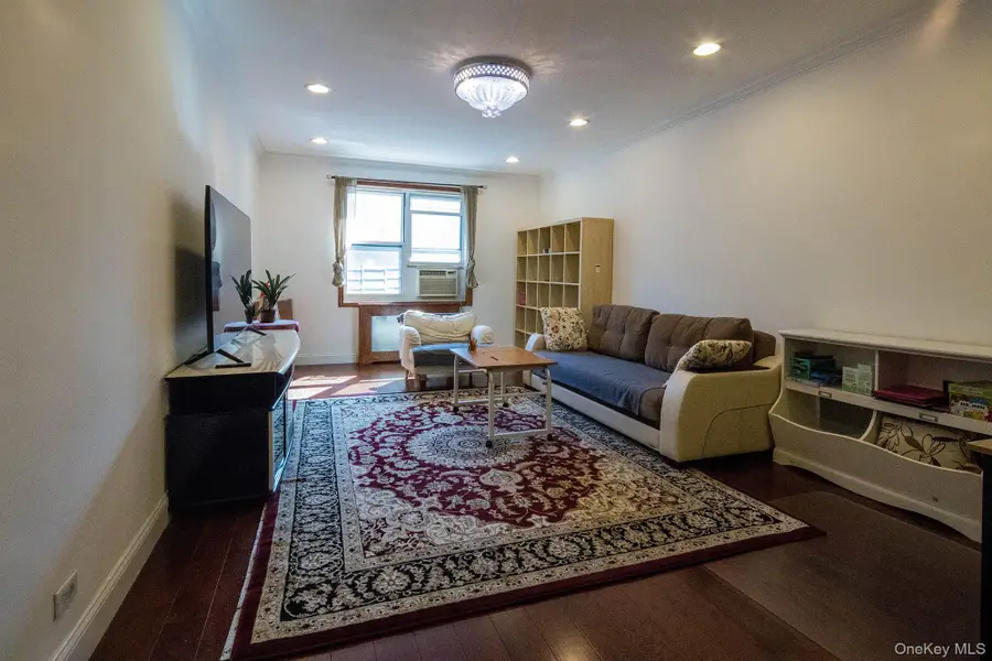 9945 67th Road #321, Forest Hills, NY 11375 - #3