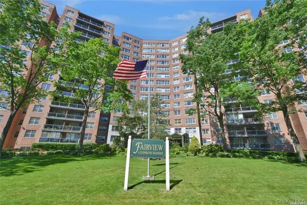 61-20 Grand Central Parkway #A307, Forest Hills, NY 11375