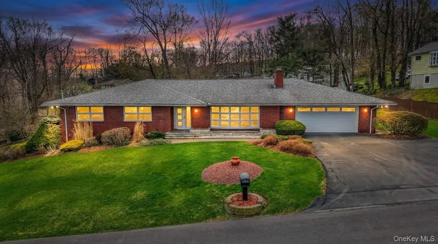 4 Oak Street, Chester, NY 10918 - #3