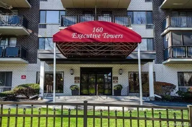 160 Academy Street #3L, Poughkeepsie, NY 12601 - #2