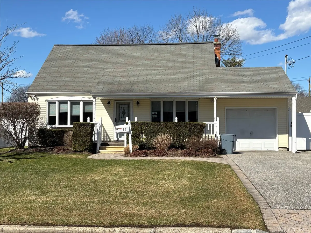 23 Kime Avenue, North Babylon, NY 11703 - #1