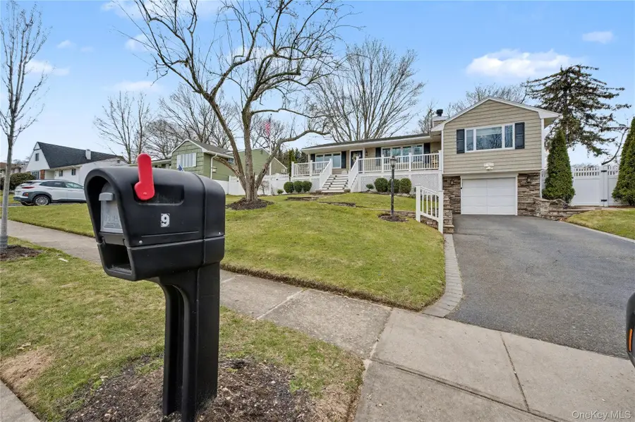 9 Boxwood Drive, Kings Park, NY 11754 - #2