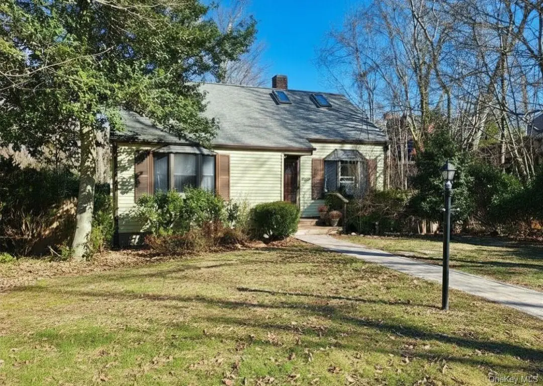 7 Hazelwood Place, Huntington, NY 11743 - #1