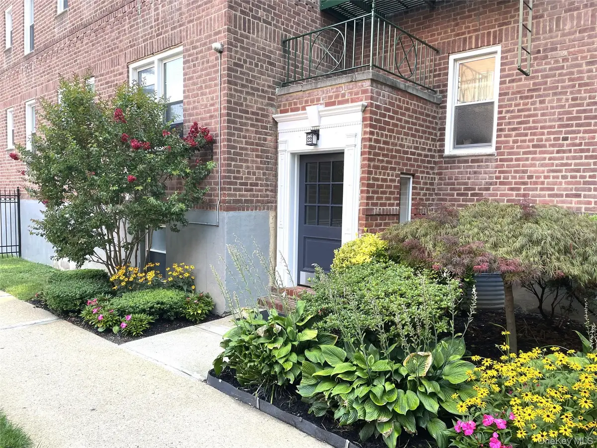 22 Mulford Place #5C, Hempstead, NY 11550 - #1