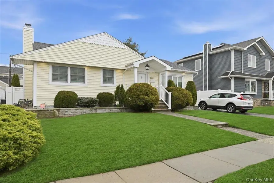 3937 Kingsberry Road, Seaford, NY 11783 - #2