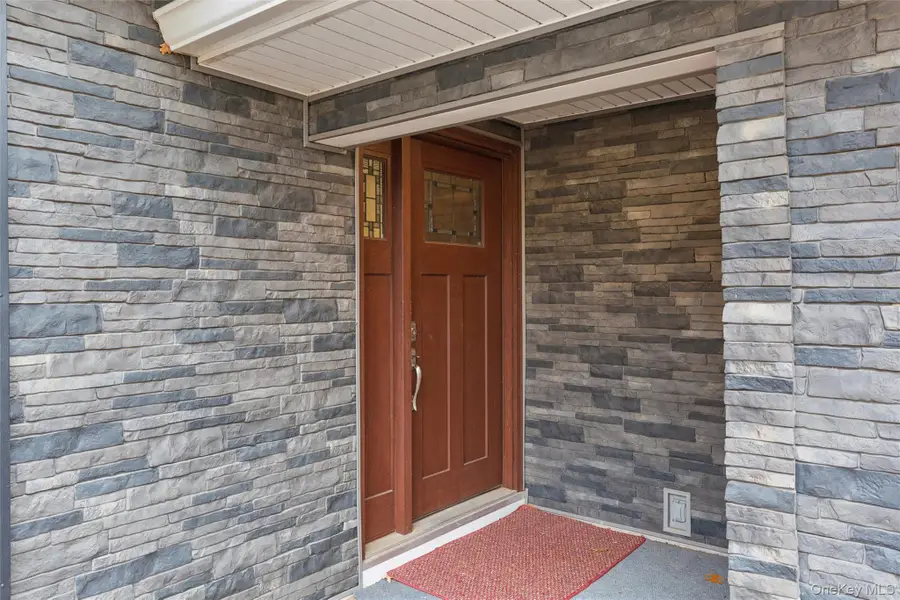 49 Overhill Road, Wading River, NY 11792 - #3